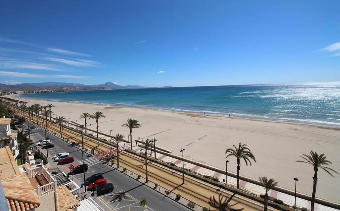 Primera linea de mar El Campello Exterior foto